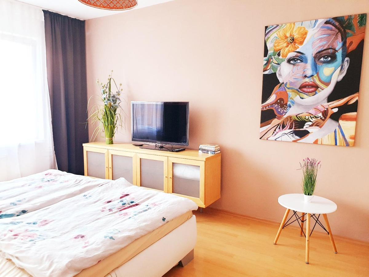 Apartman Terminal, Self Check-In 24 H, Free Parking Банска-Бистрица Экстерьер фото